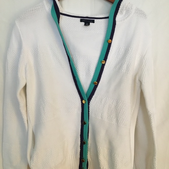 Tommy Hilfiger Sweaters - Tommy Hilfiger hooded sweater.